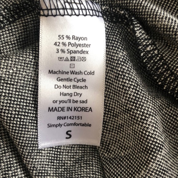 NWT Small LulaRoe Nicole Charcoal Grey w/ Feathers - Picture 5 of 5